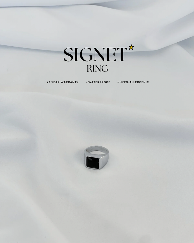 Silver Signet Ring (Variant 2)