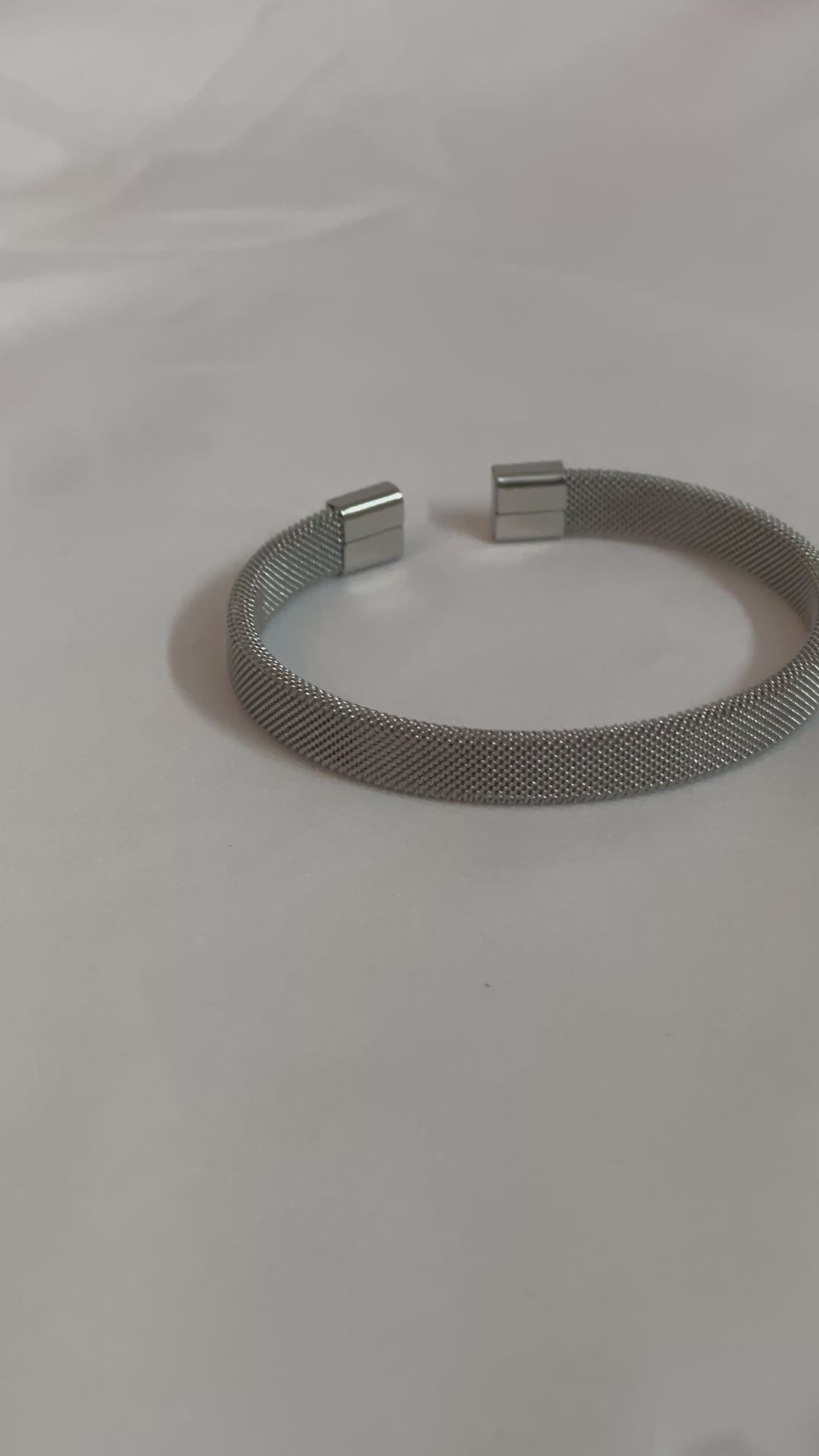 Mesh Cuff